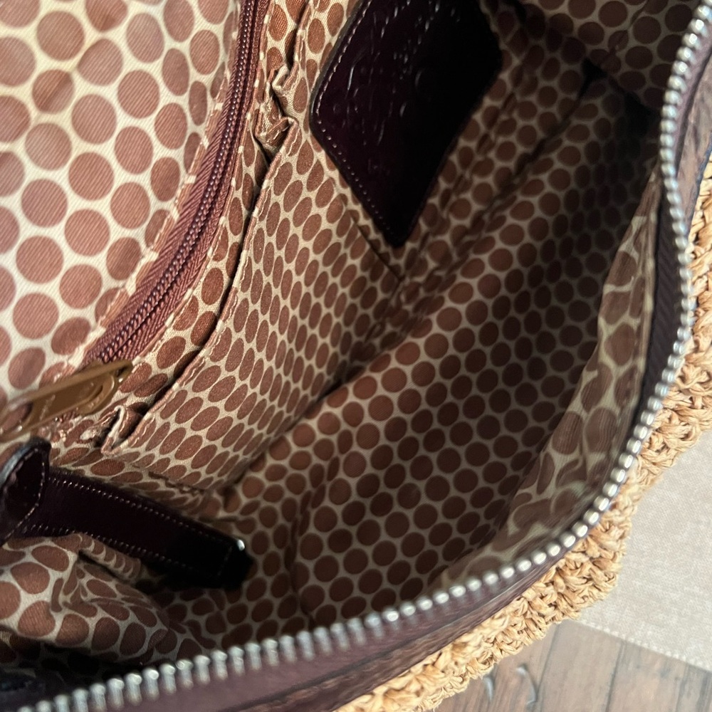 Brown Woven Handbag - Picture 3 of 4
